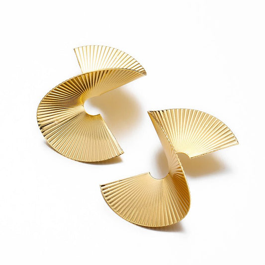 Gilded Fan Statement Earrings ⭐⭐⭐⭐⭐ - DAG JEWELRY